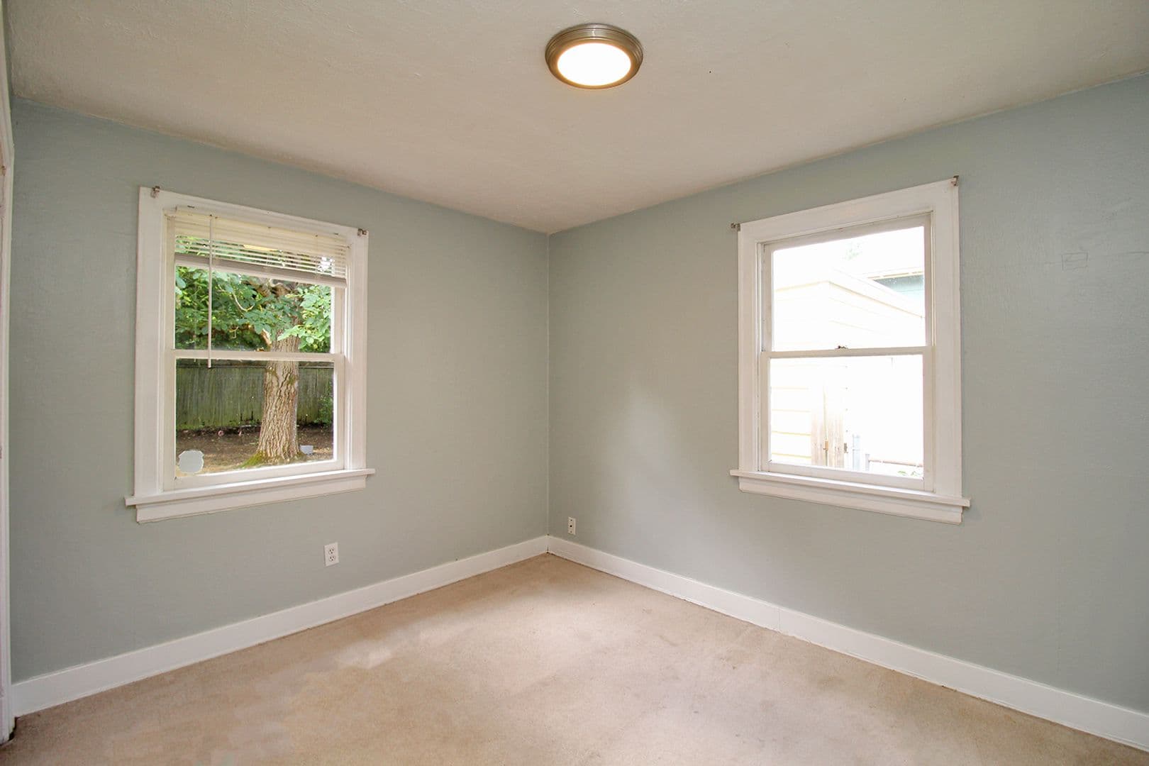 Portland House: 1606 N Church St