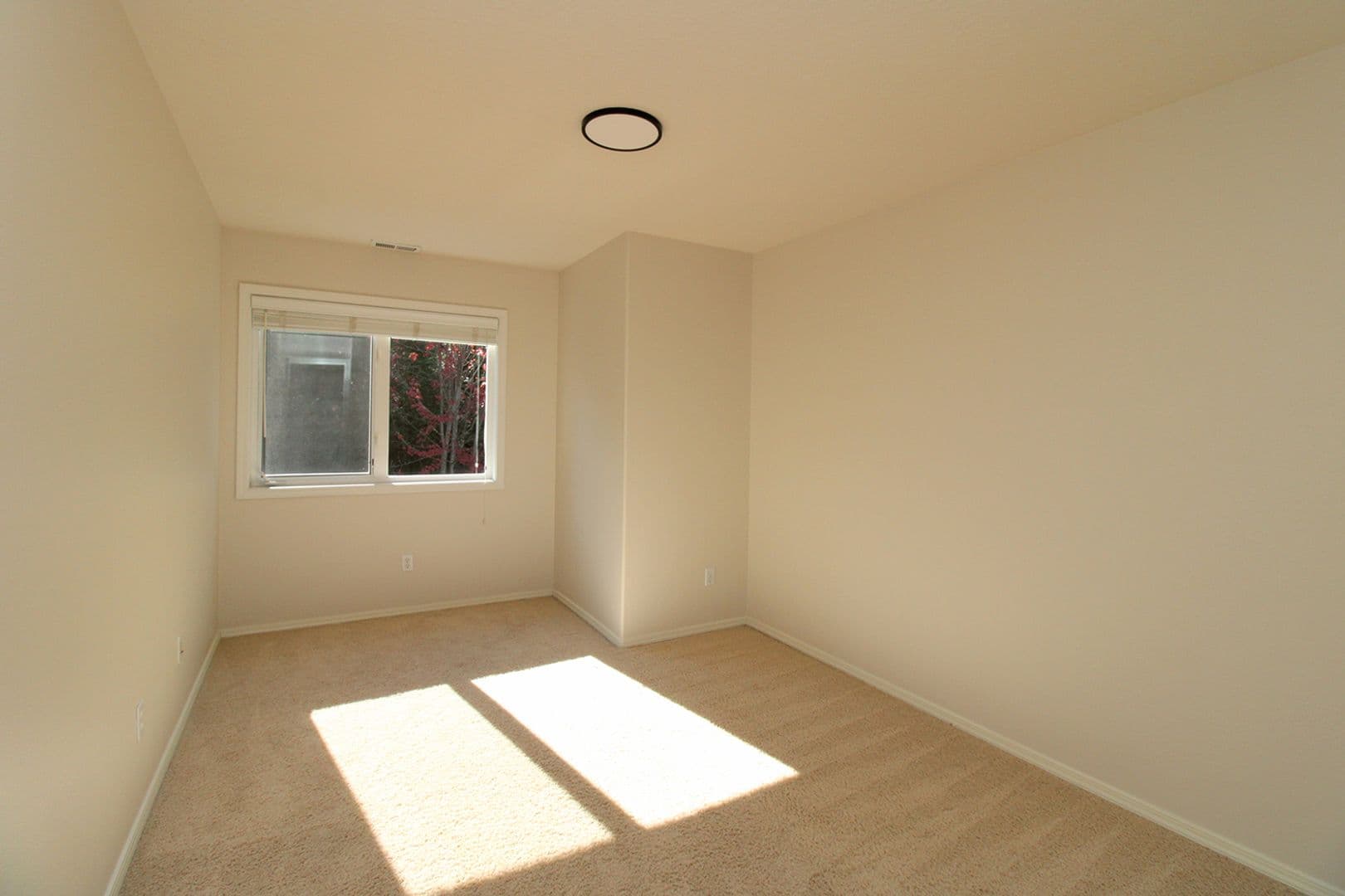 Portland House: 9583 NW Randall Ln