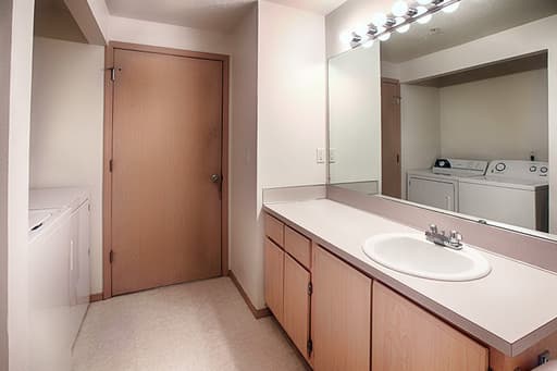 Portland Apartment: 11710-11712 SE Powell Blvd