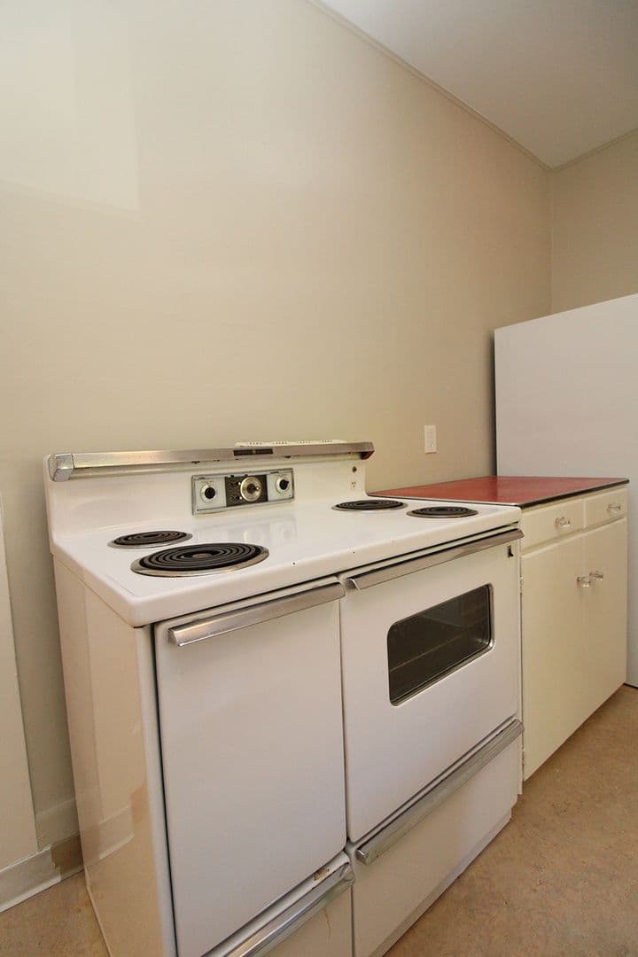 Portland House: 2024 A NE 22nd Ave
