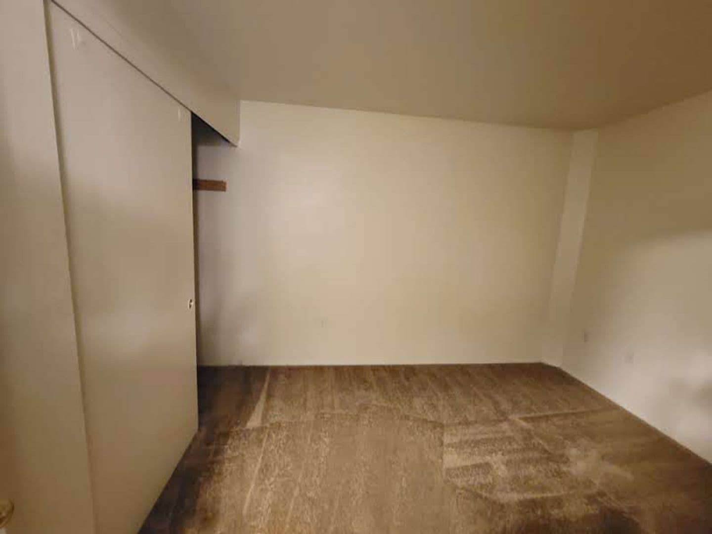 Portland Apartment: 131 - 149 SE 151st Ave