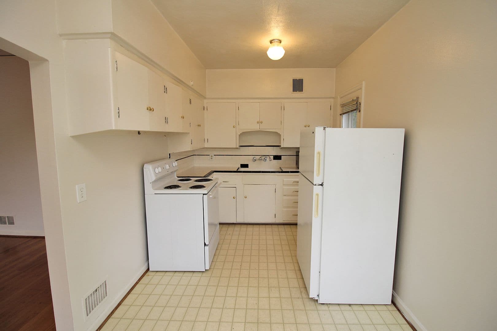 Portland Apartment: 1103-1133 SW Whitaker St