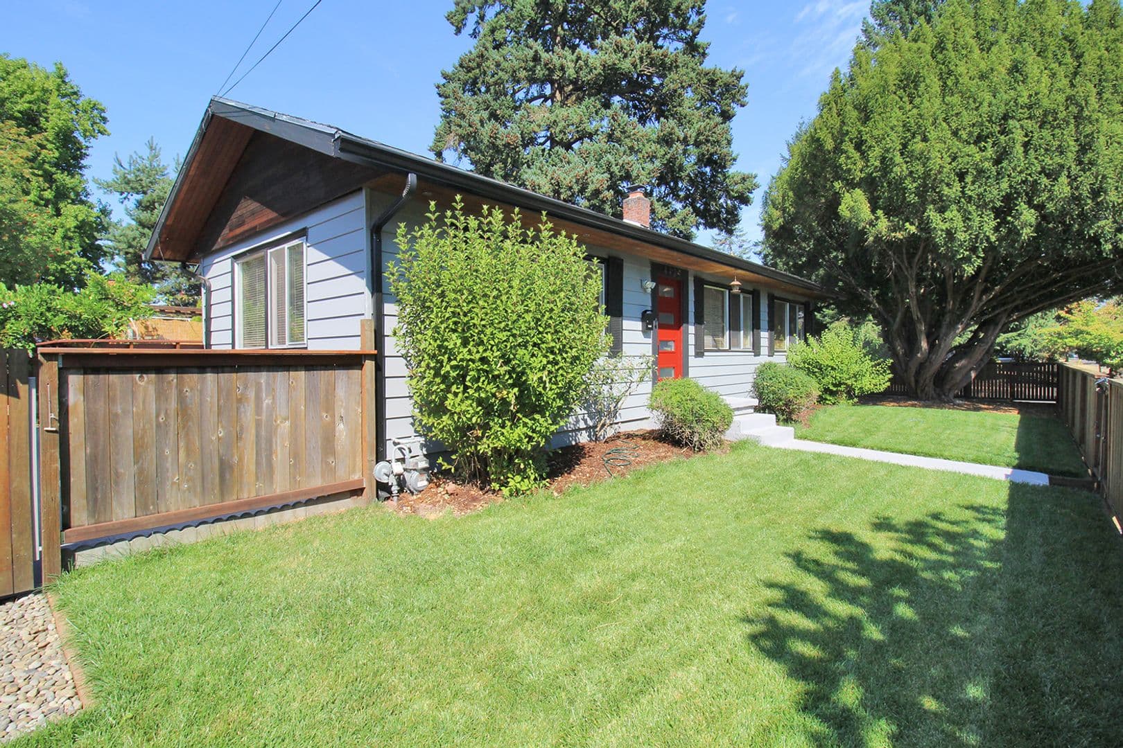 Portland House: 4429 SE Raymond St