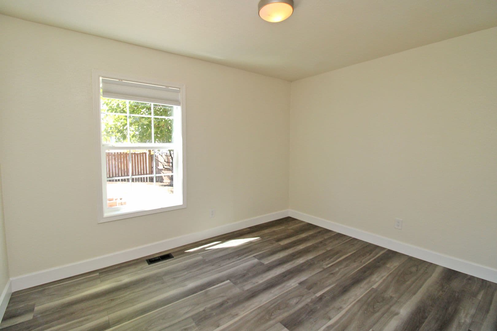 Portland House: 4419 N Albina Ave