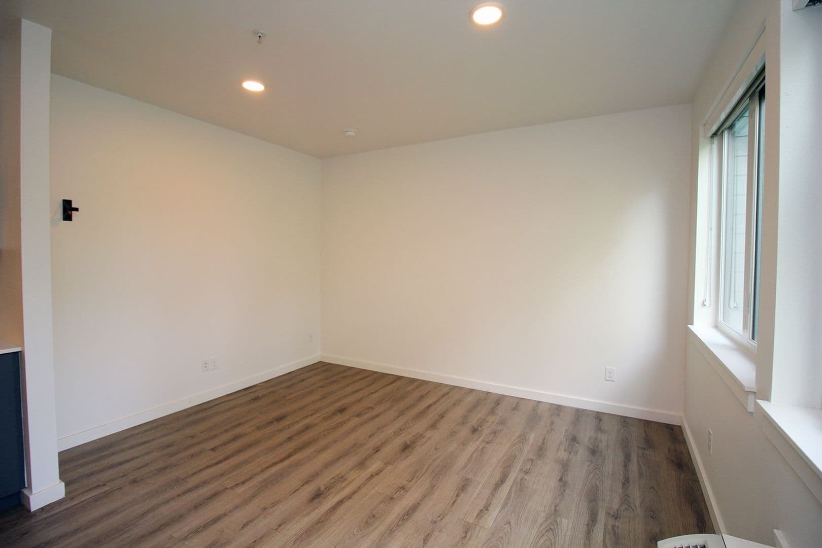 Portland Apartment: 2919 SE Division St