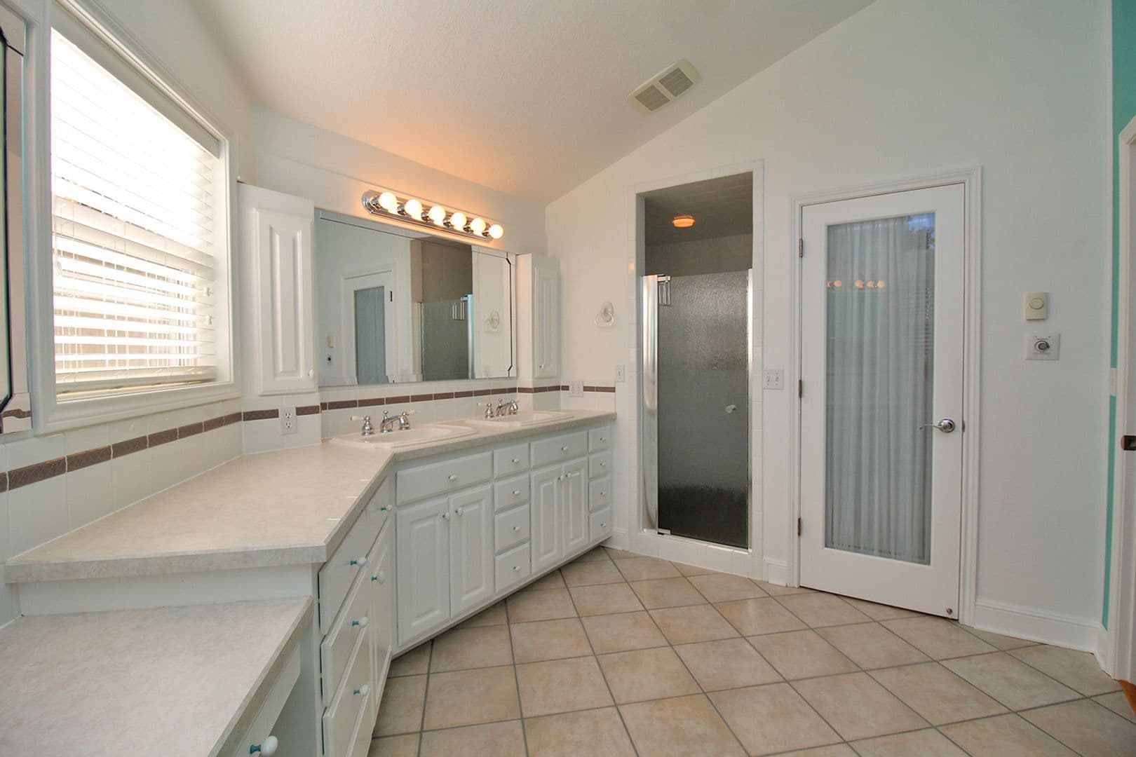 Portland House: 2710 SW Scenic Dr