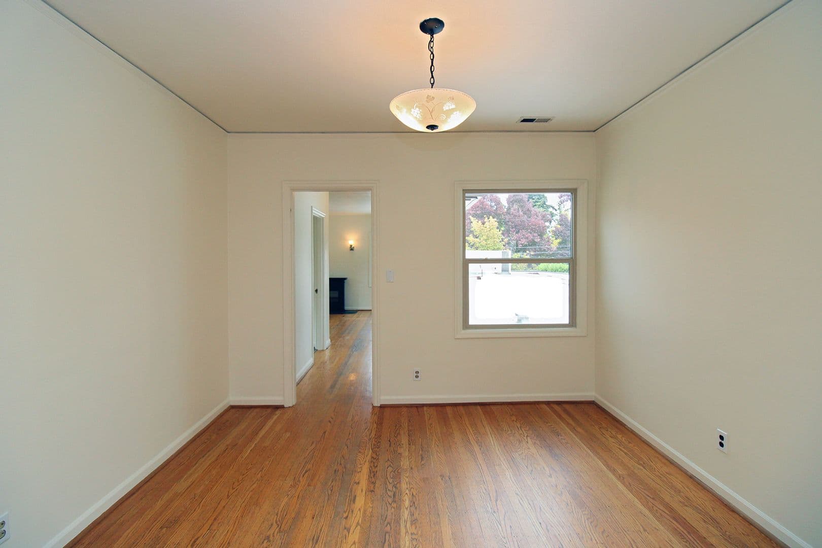 Portland Apartment: 5944 & 5948 NE 30th Ave