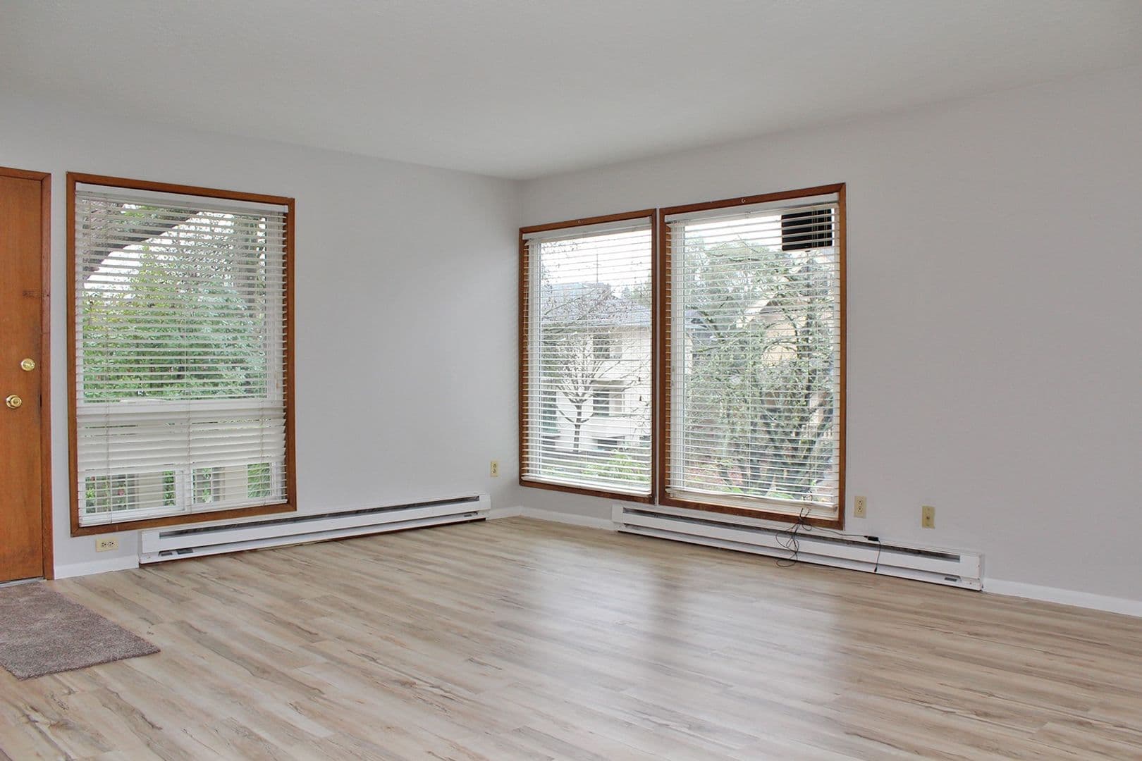Portland Apartment: 2002-2012 NE 22nd Ave