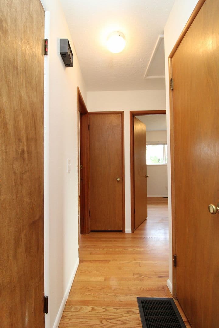 Portland Apartment: 7230 - 7234 NE Broadway