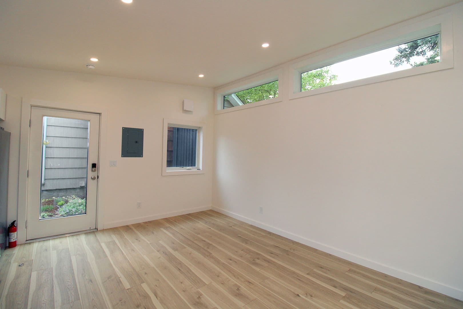 Portland Apartment: 2531 N Farragut St