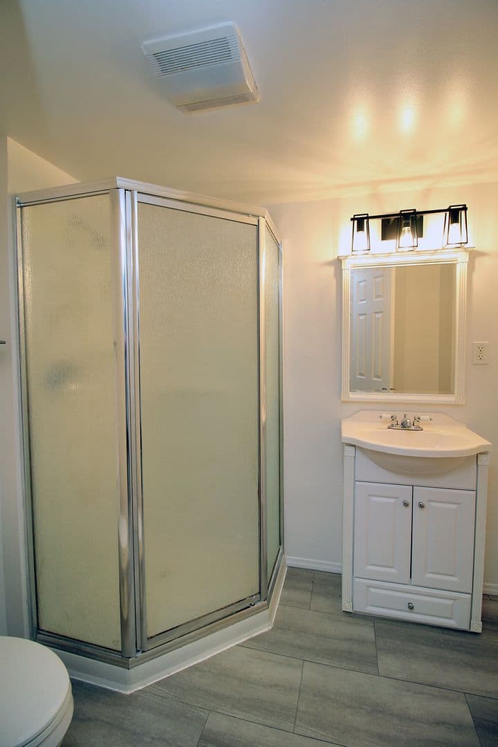 Portland House: 4429 SE Raymond St