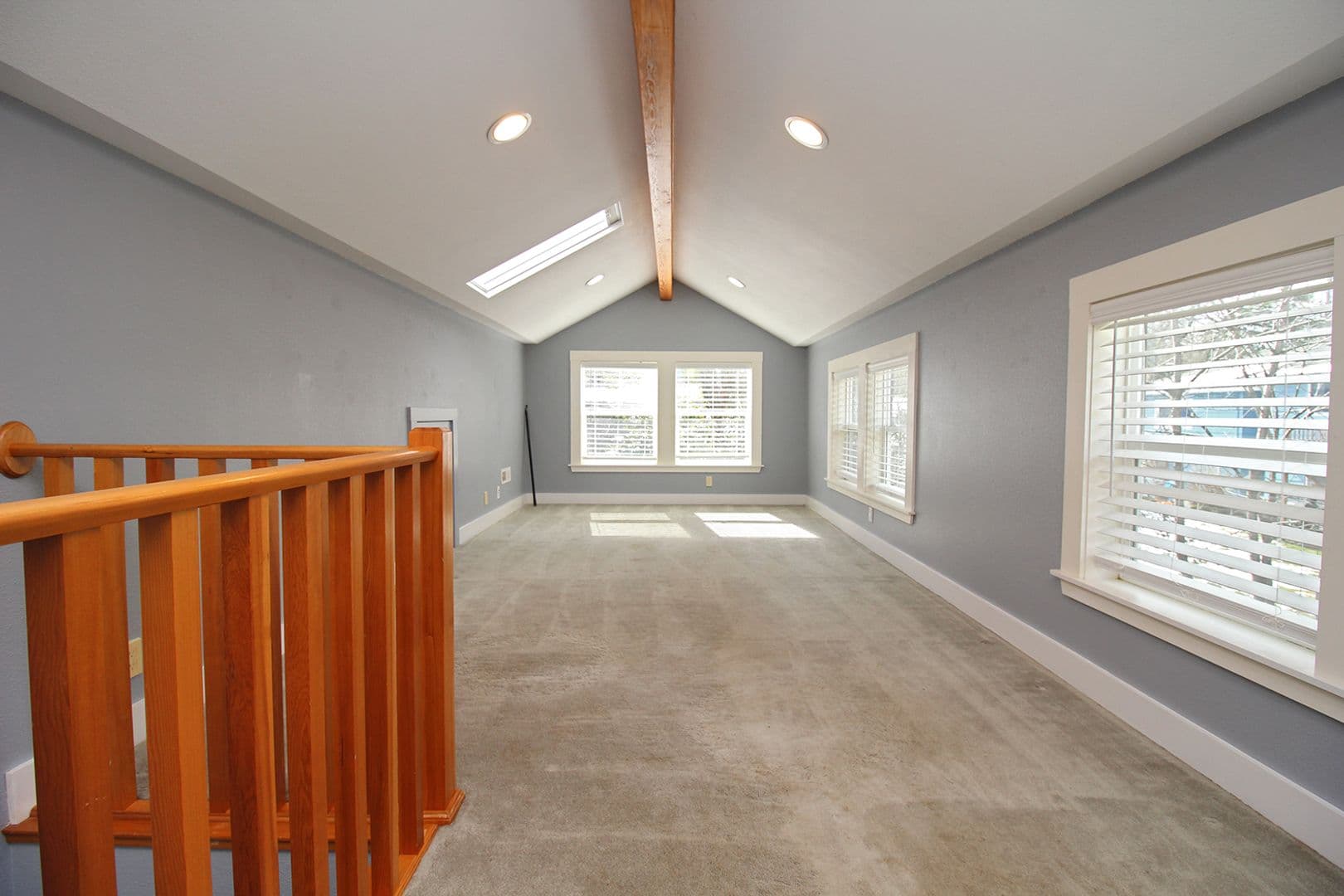 Portland House: 320 SW Carson St
