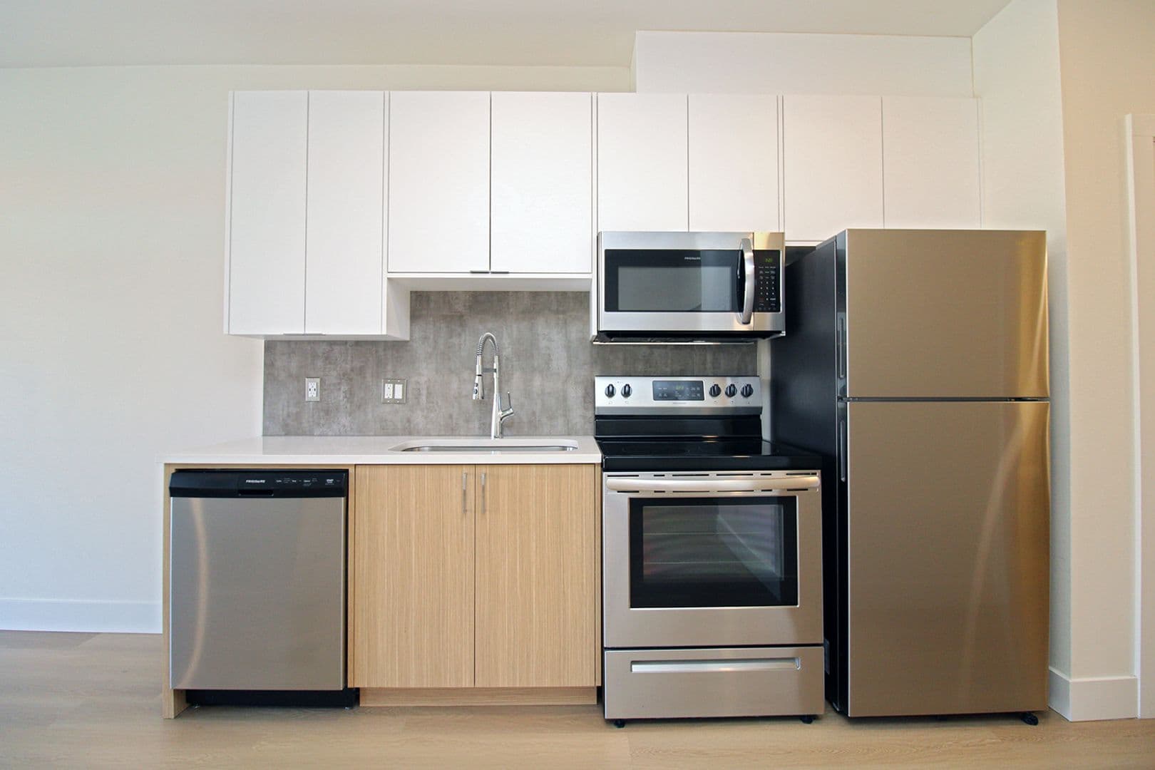 Portland Apartment: 8417 SW 24th Ave