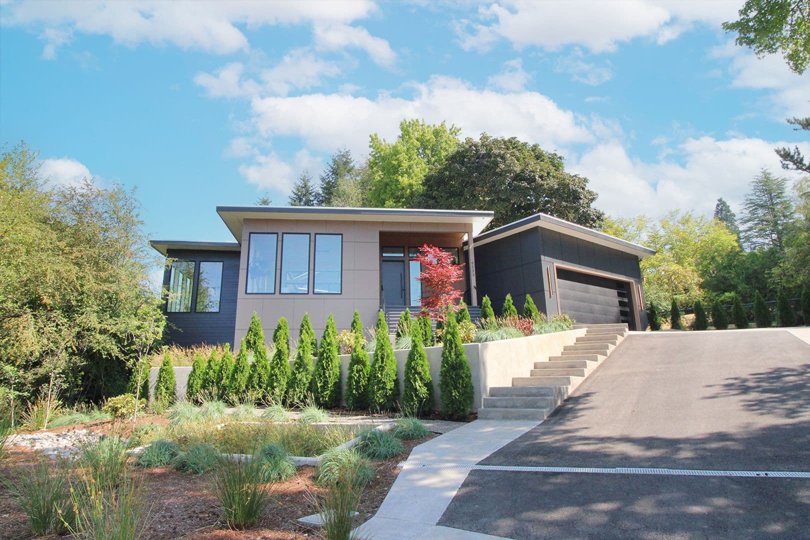 Portland House: 6233 SW Hamilton Way
