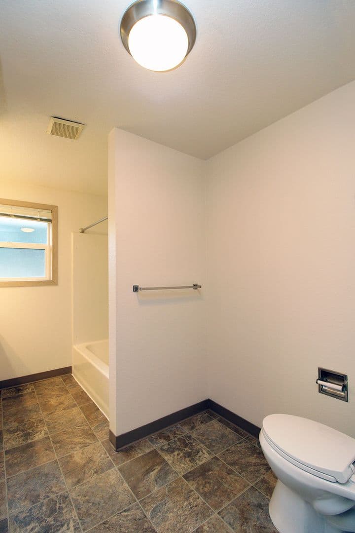 Portland Apartment: 1348 - 1438 NE 160th Ave