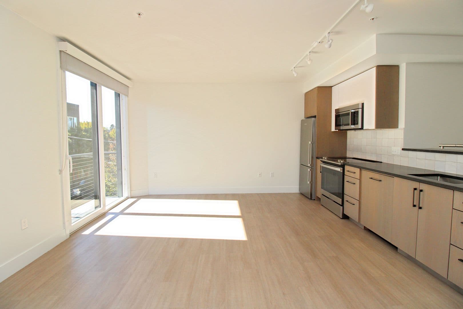 Portland Apartment: 1477 NE Alberta St