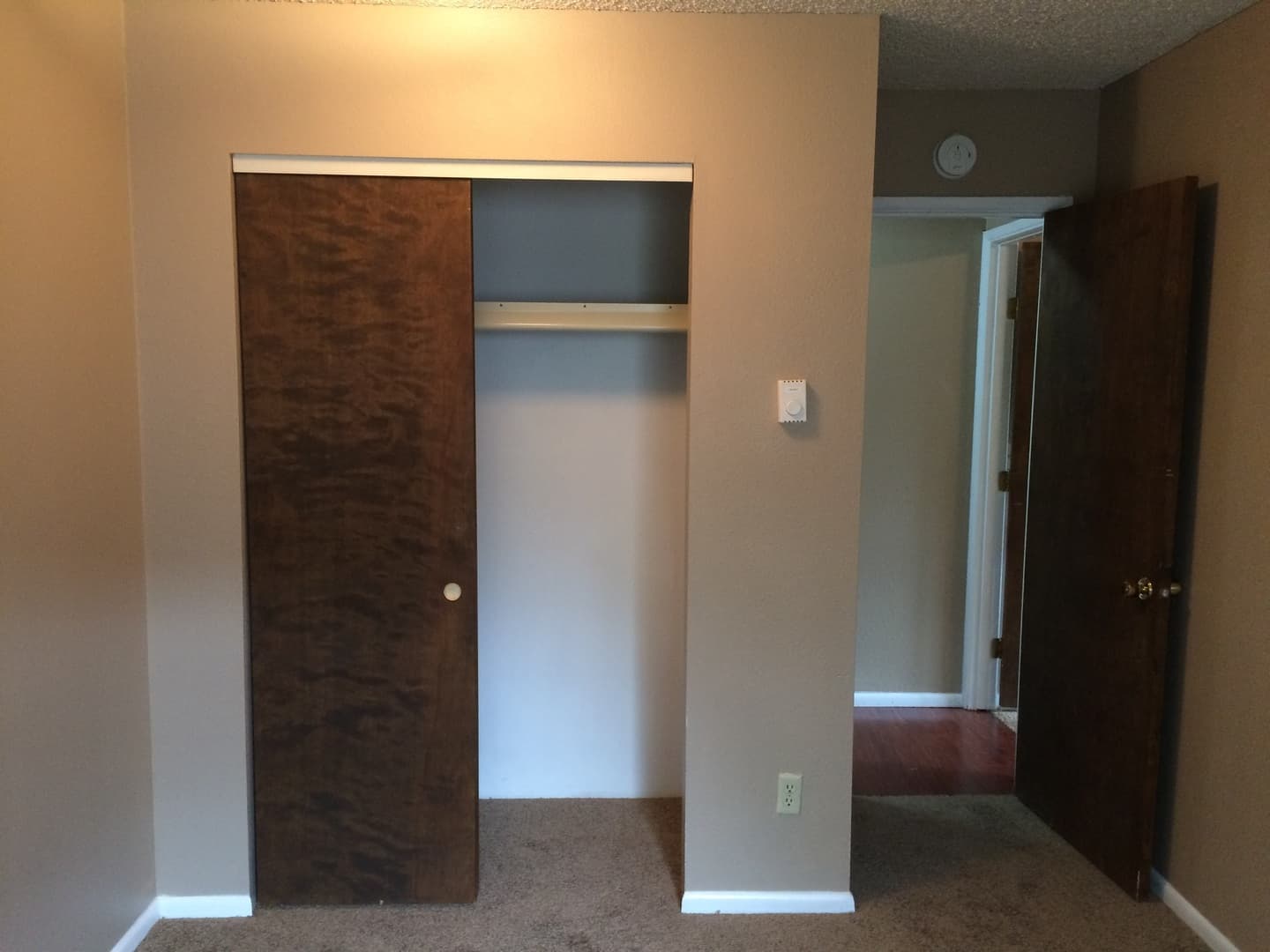 Portland Apartment: 5821-5827 NE Davis St