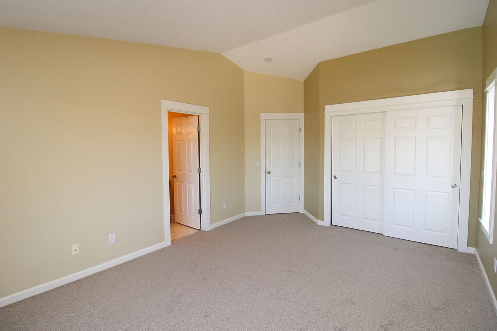 Beaverton House: 20173 SW Georgene Ct