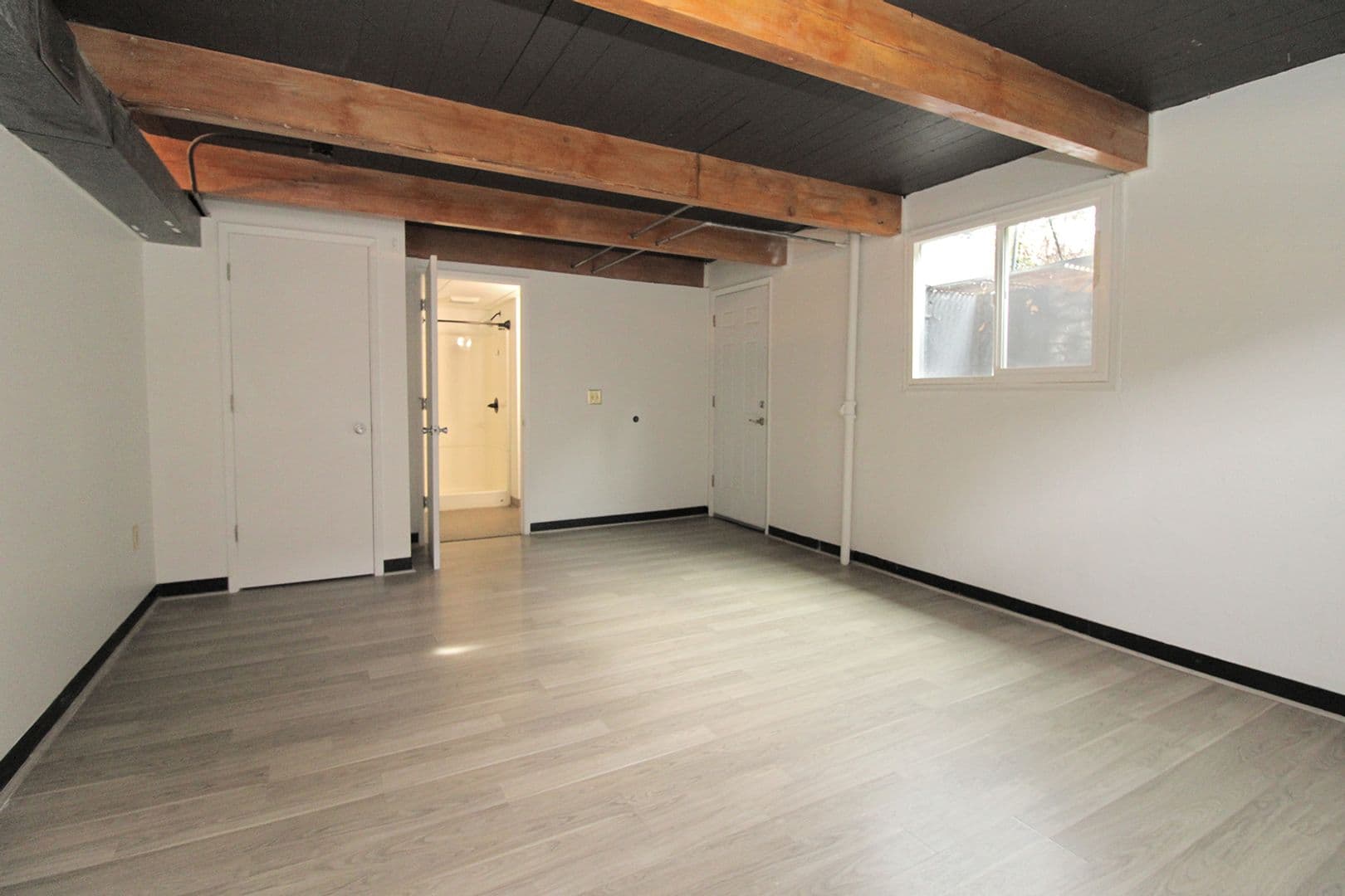 Portland Apartment: 7230 - 7234 NE Broadway