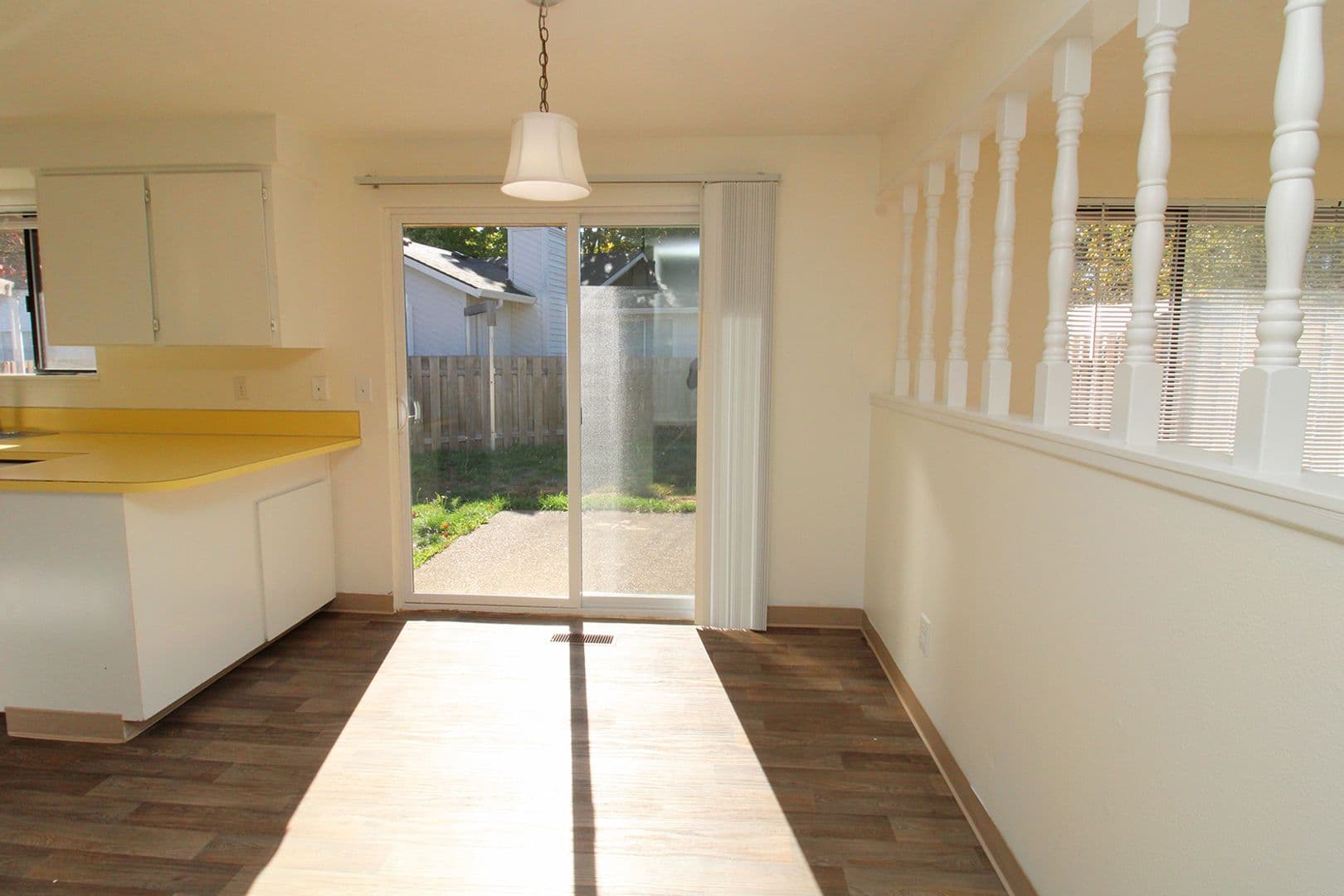 Troutdale Apartment: 802 - 804 SW 29th Way