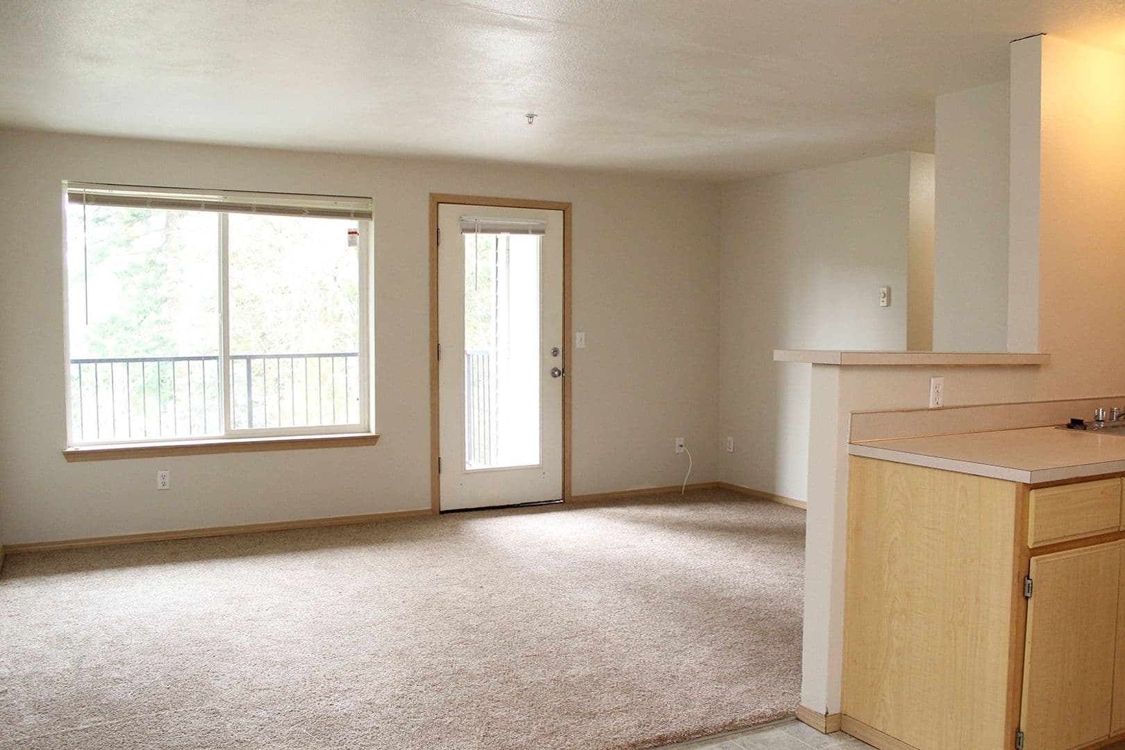 Portland Apartment: 11710-11712 SE Powell Blvd