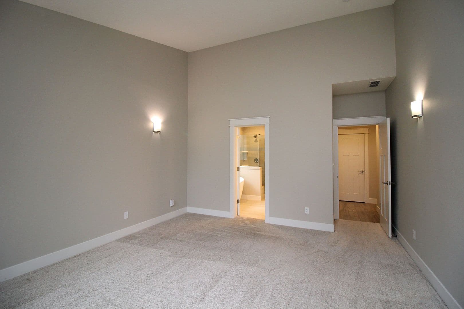 Beaverton House: 19304 SW Magnolia Ln
