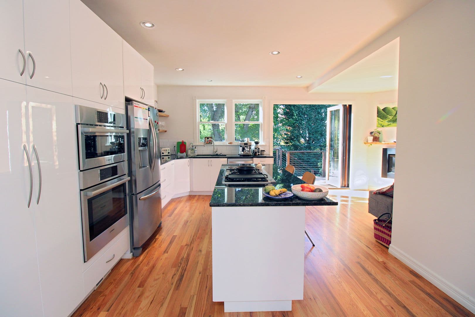 Portland Apartment: 1825 NW 24th Ave #A-B