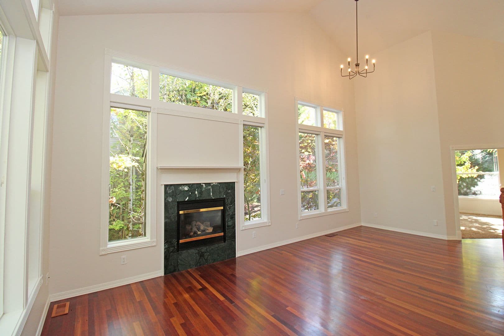 Portland House: 9583 NW Randall Ln