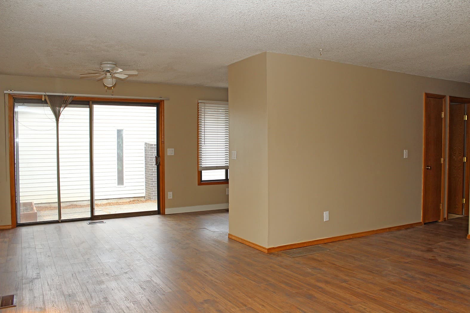 Oregon City Apartment: 508-510 Hartke Lp