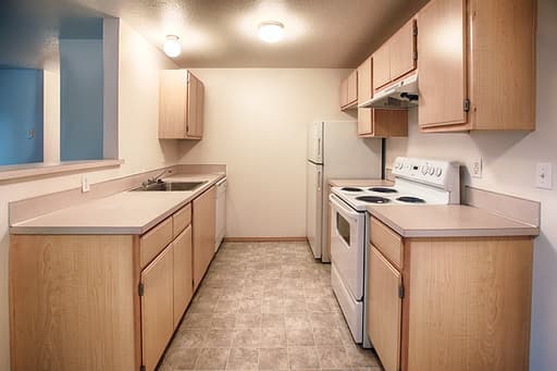 Portland Apartment: 11710-11712 SE Powell Blvd