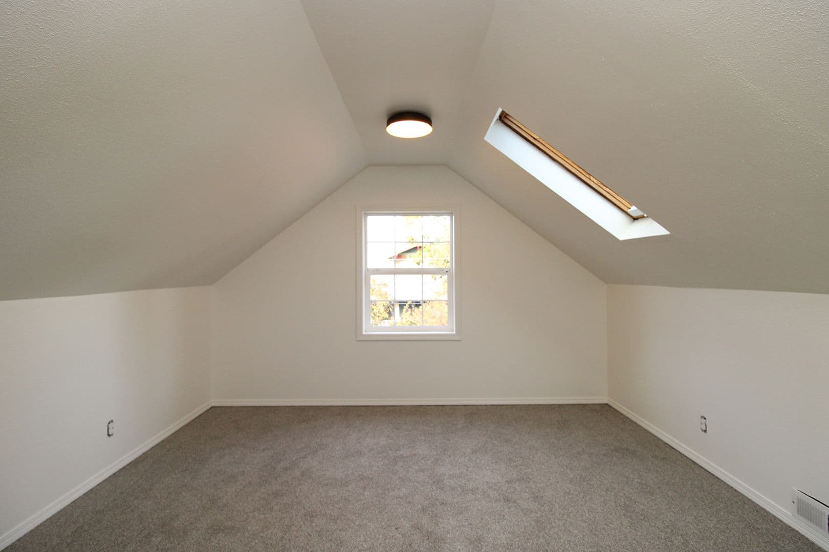 Portland House: 3604 SE Sherman St