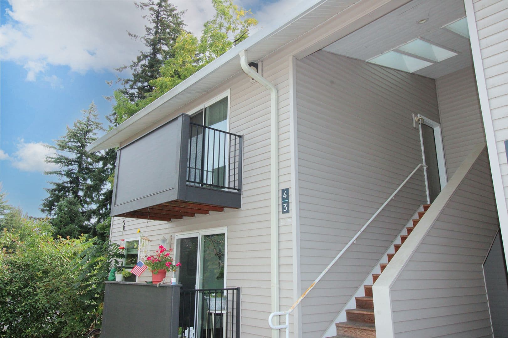 Portland Apartment: 1348 - 1438 NE 160th Ave