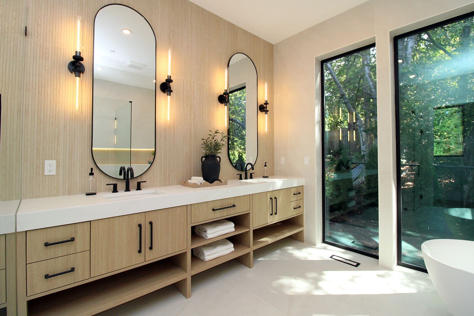 Portland House: 6233 SW Hamilton Way