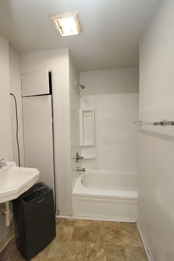 Portland House: 5729 NE 62nd Avenue