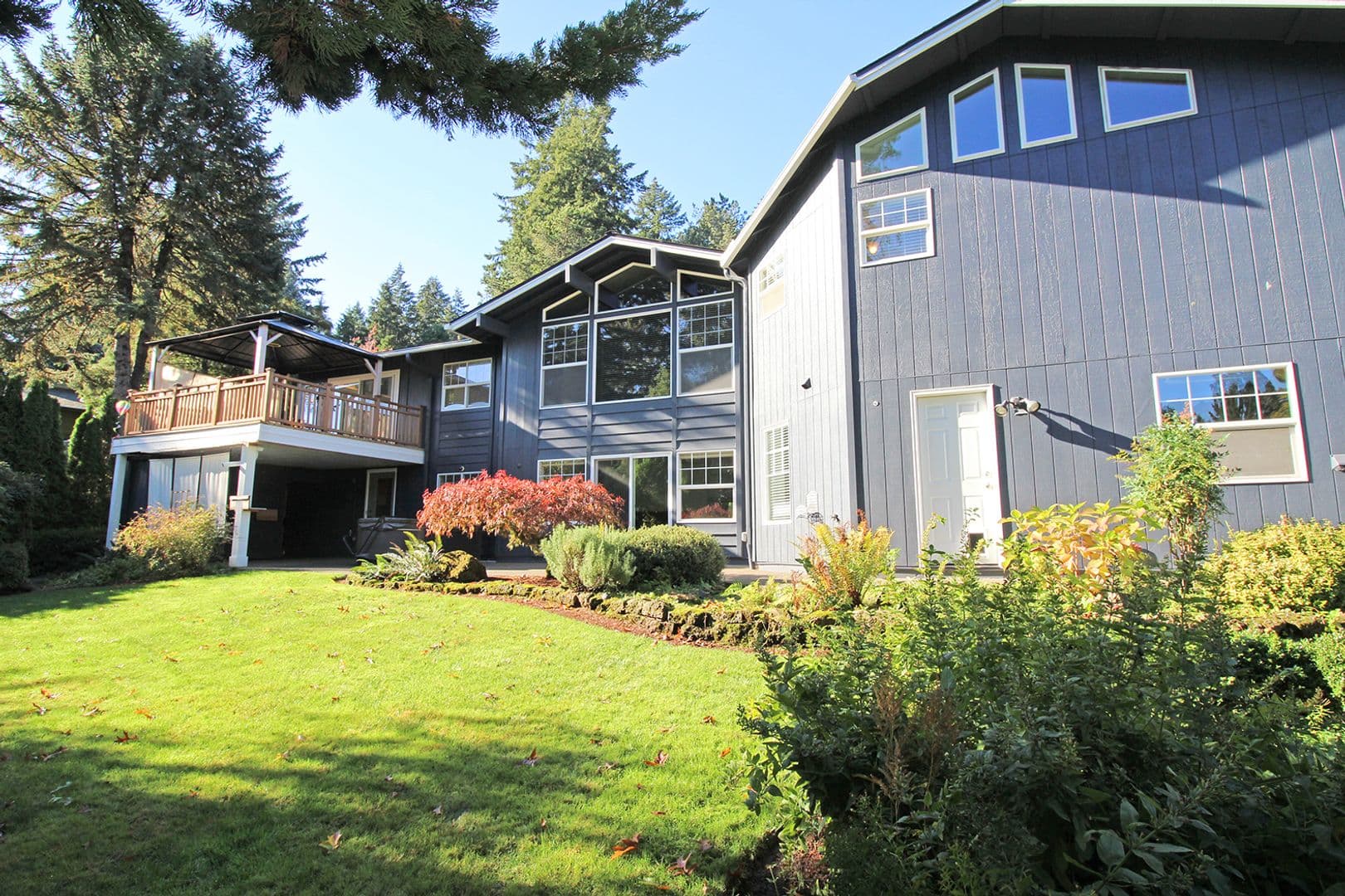 Portland House: 2710 SW Scenic Dr