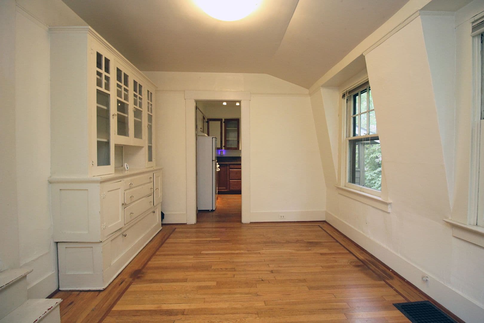 Portland Apartment: 1236 NE Tillamook St