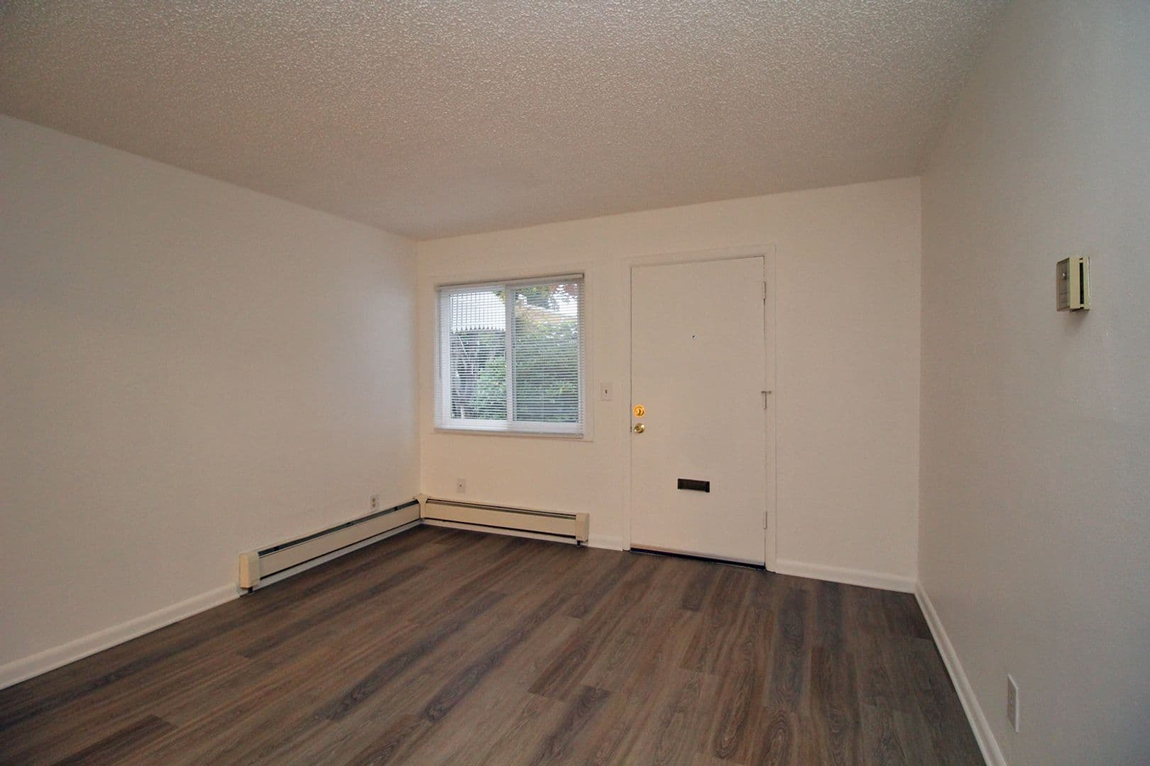 Portland Apartment: 1902-1910 N Kilpatrick St - Kenton