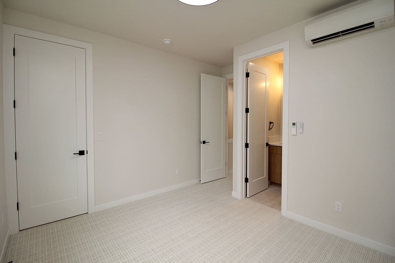 Portland Apartment: 5258-5264 NE 15th Ave