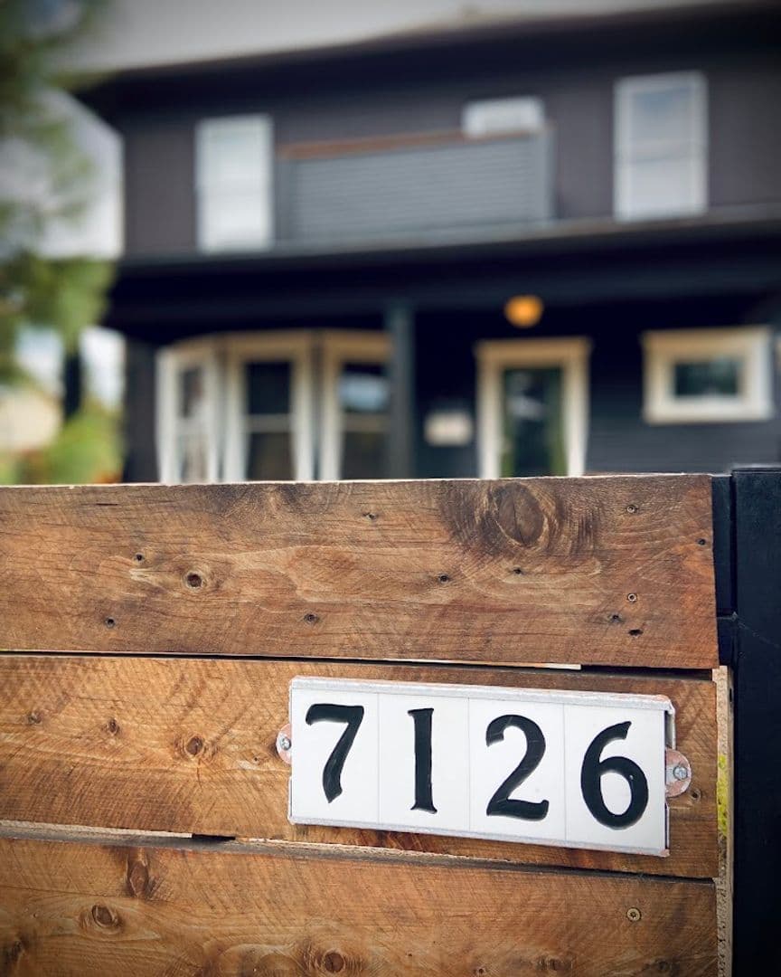 Portland House: 7126 N Lombard St