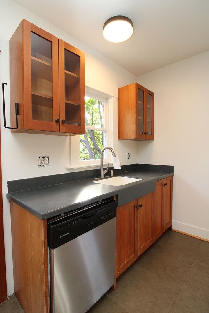 Portland House: 3604 SE Sherman St