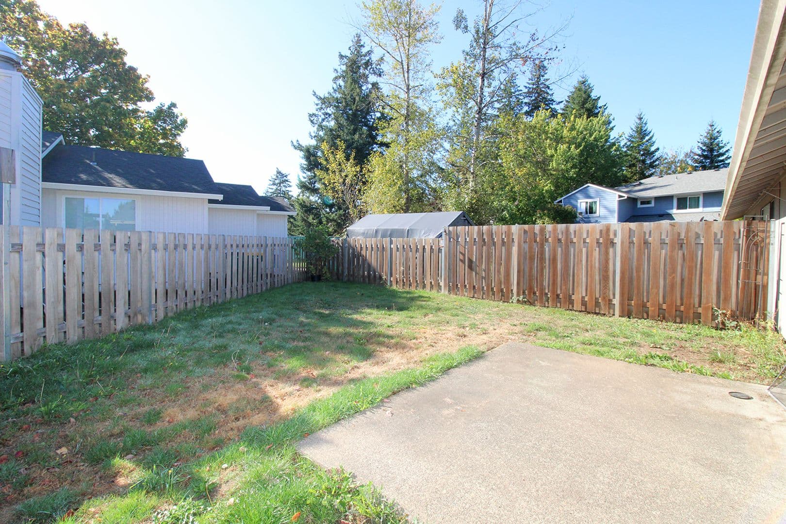 Troutdale Apartment: 802 - 804 SW 29th Way