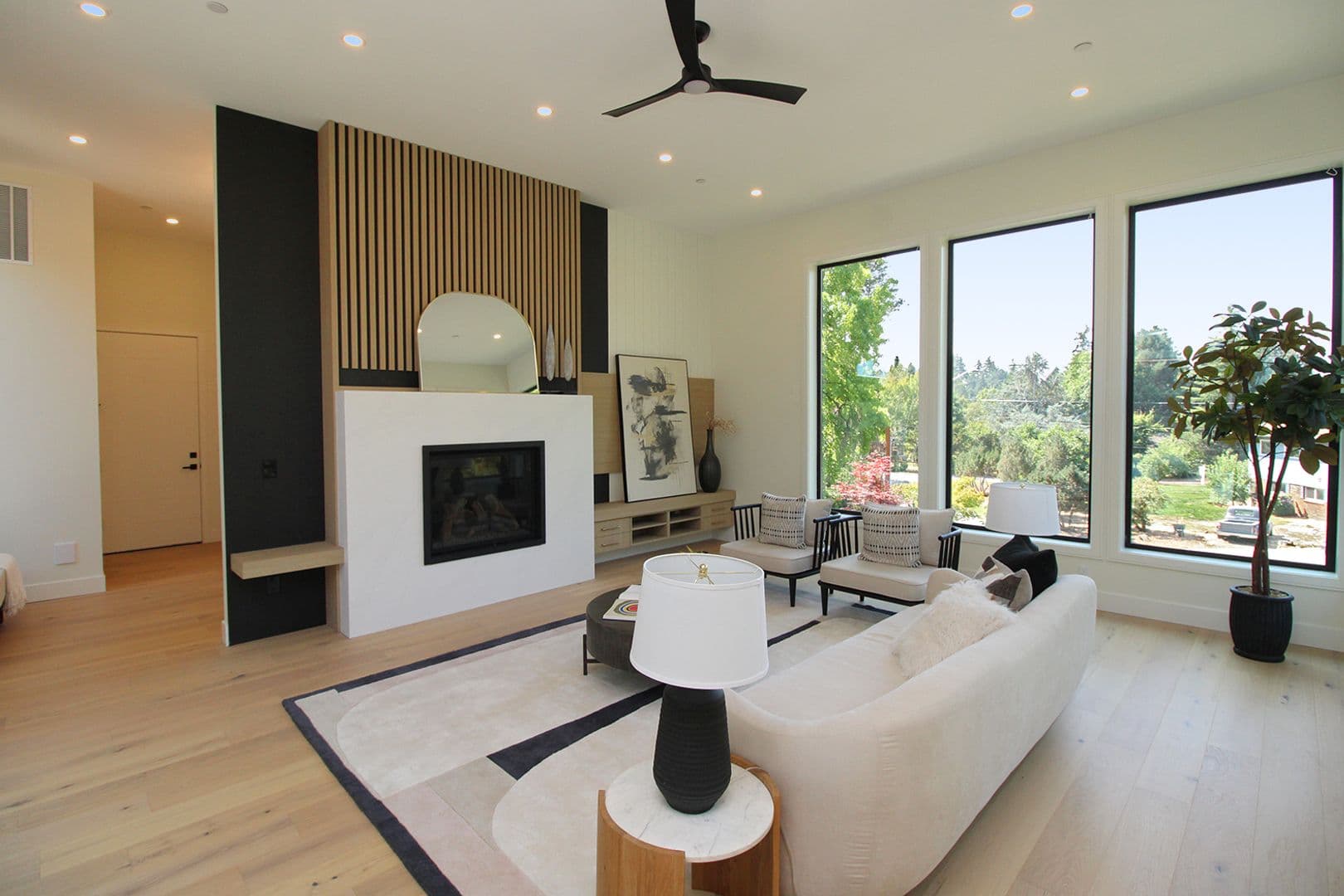 Portland House: 6233 SW Hamilton Way