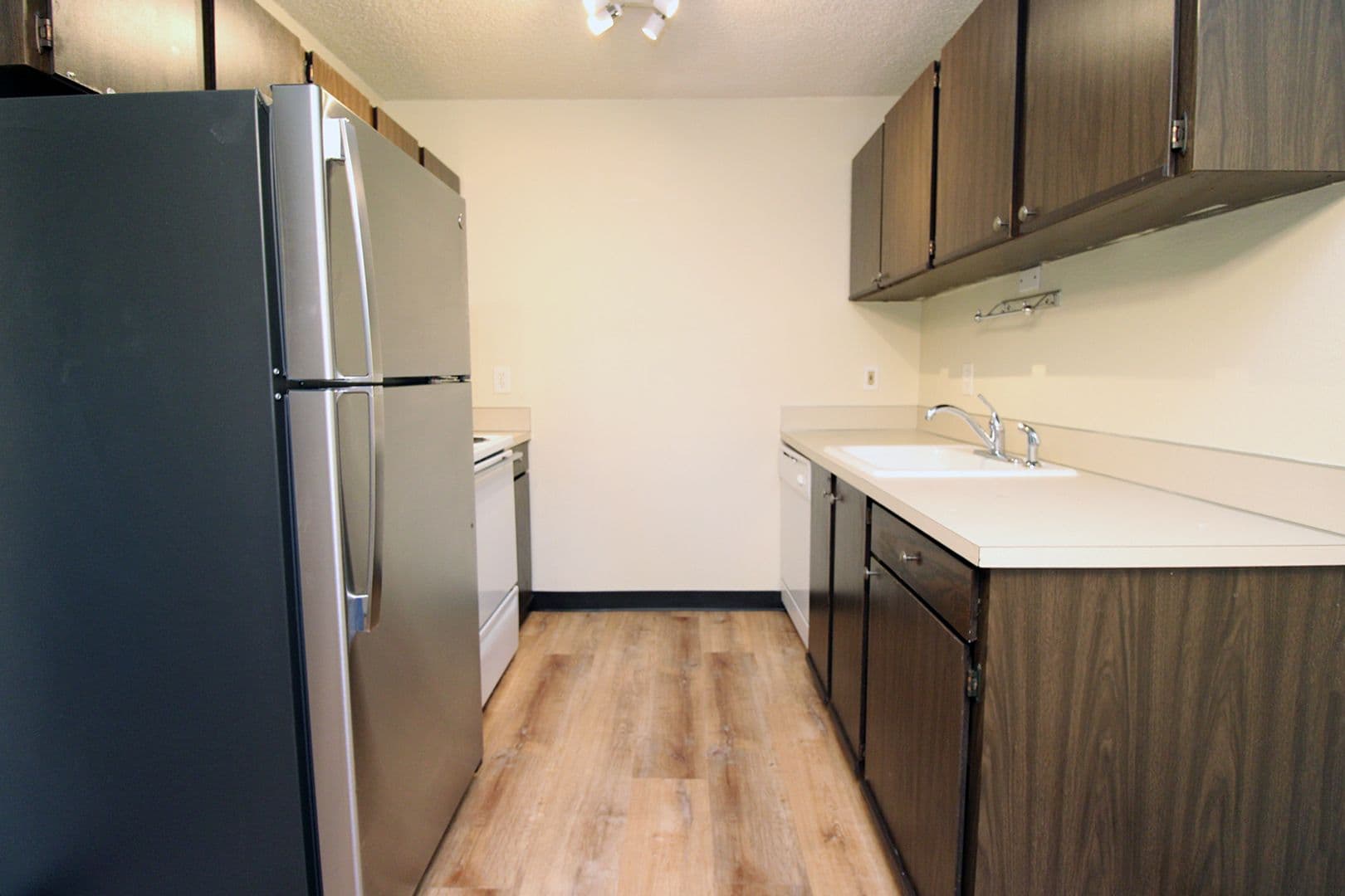 Portland Apartment: 5704 SW Beaverton-Hillsdale Hwy