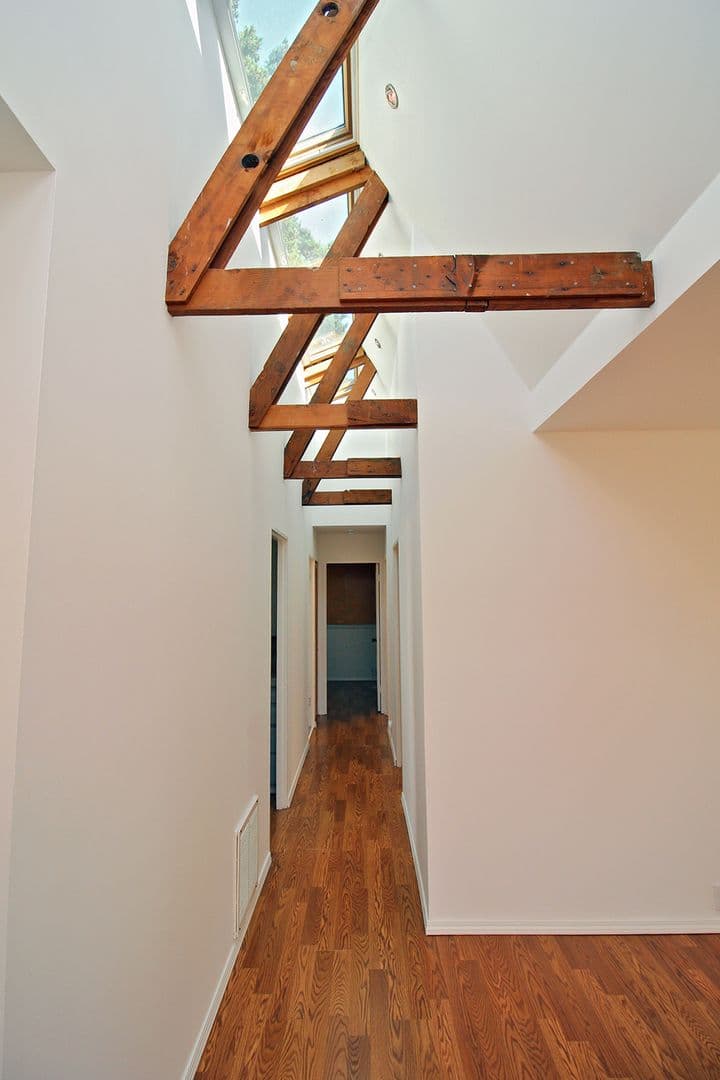 Portland House: 4429 SE Raymond St