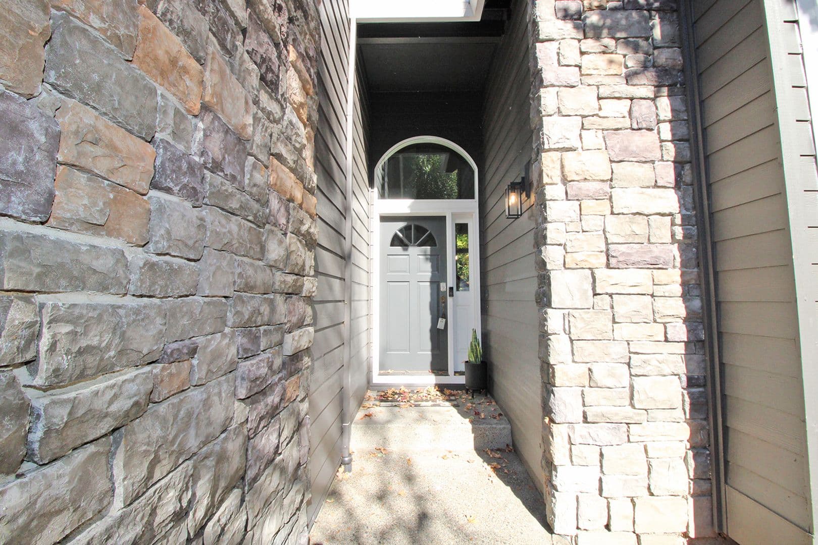 Portland House: 9583 NW Randall Ln