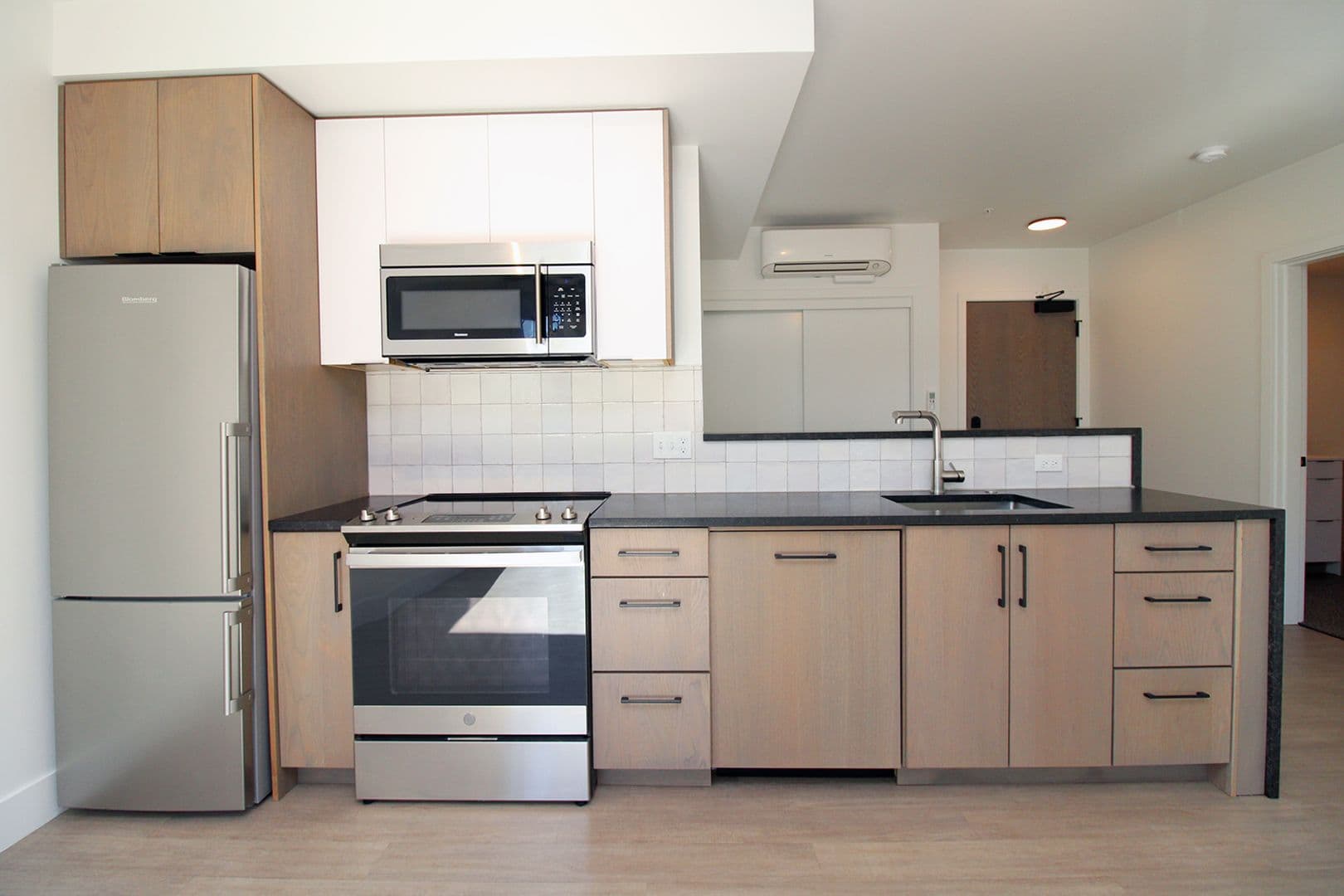 Portland Apartment: 1477 NE Alberta St
