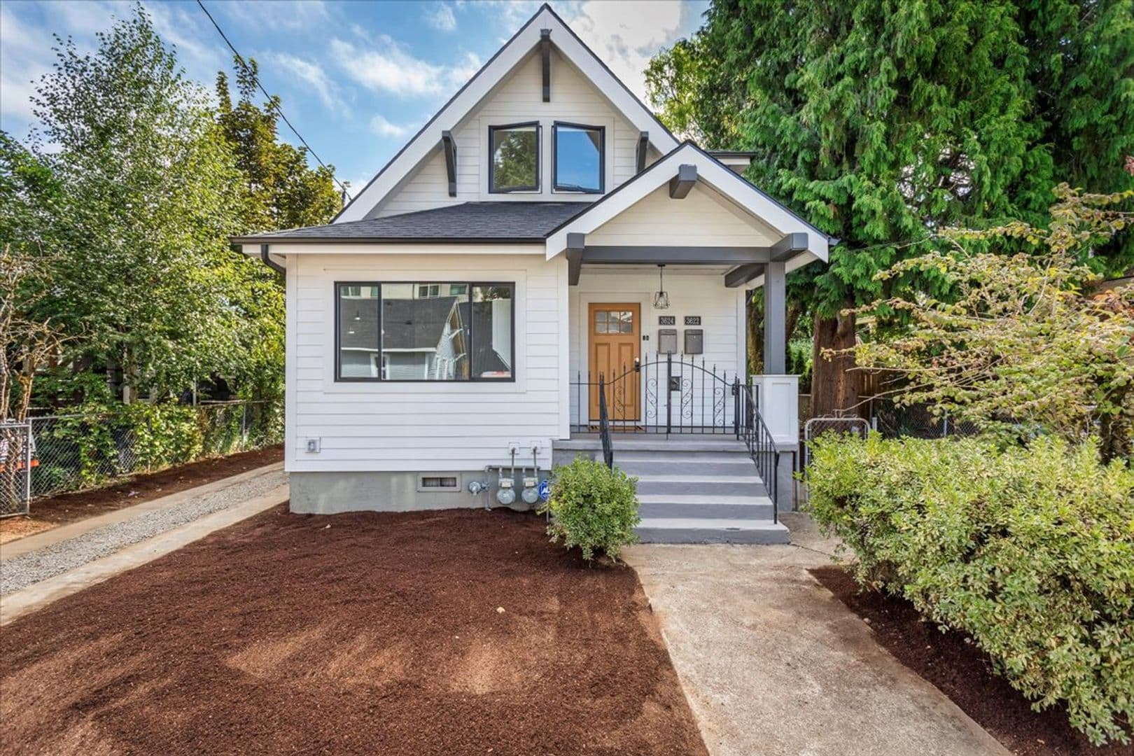 Portland Apartment: 3622-3624 NE Cleveland Ave