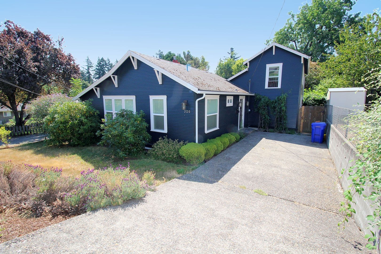 Portland House: 320 SW Carson St