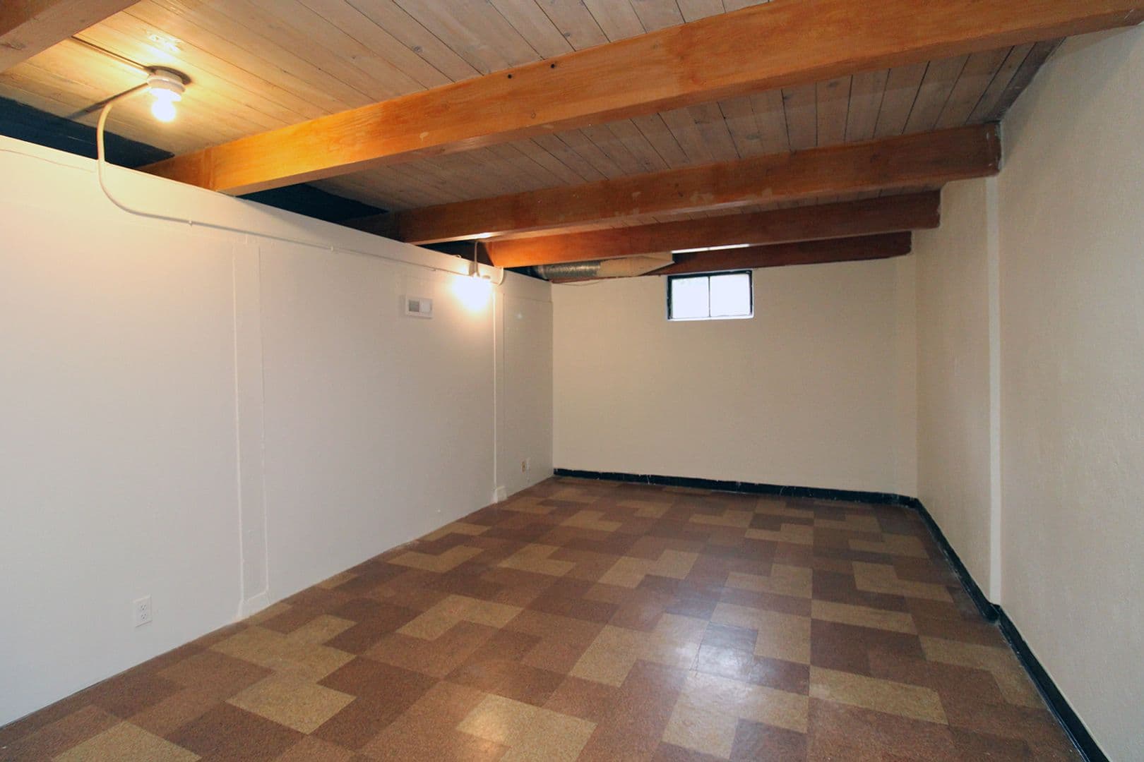 Portland Apartment: 7230 - 7234 NE Broadway