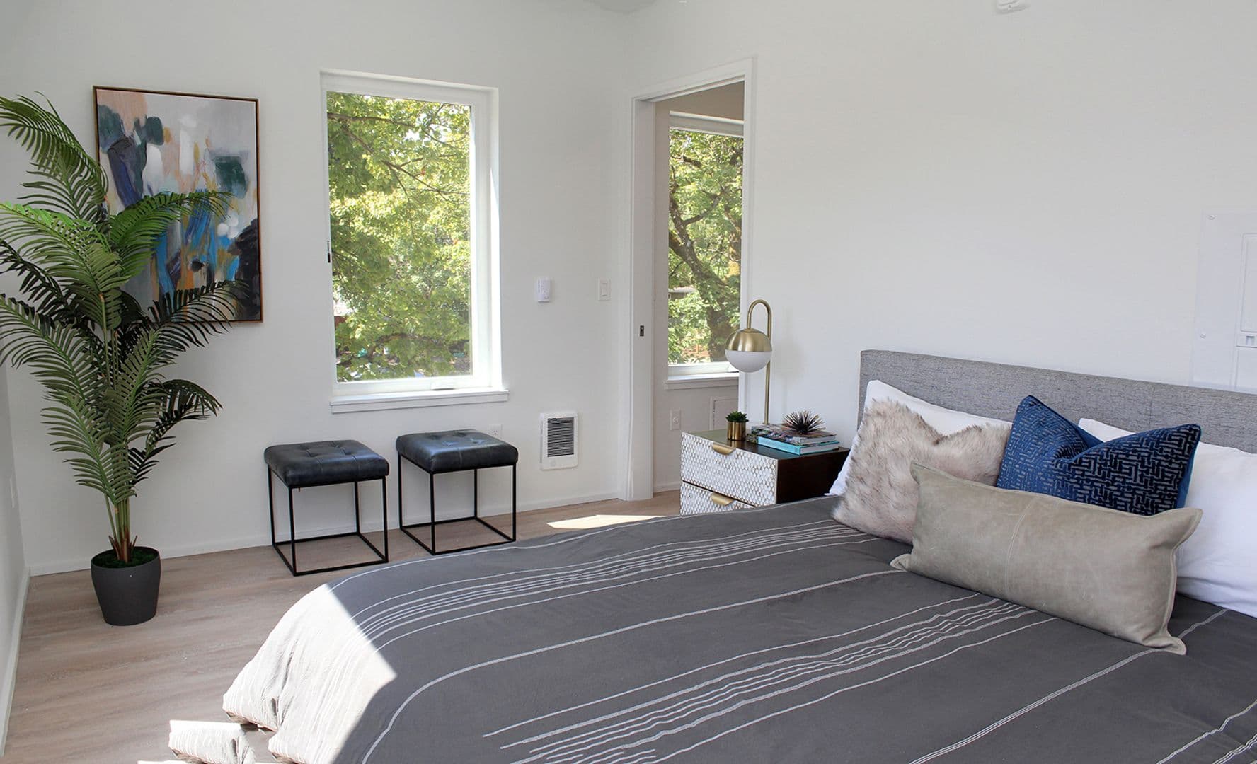 Portland Apartment: 1611 N Rosa Parks Way #101 - 306